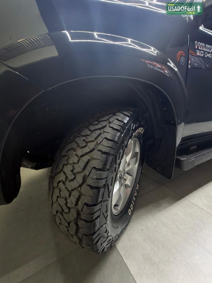 Toyota Hilux SRV CD D4-D 3.0 4x4 TDI Automático Diesel 2014/2014 — foto 6 de 9