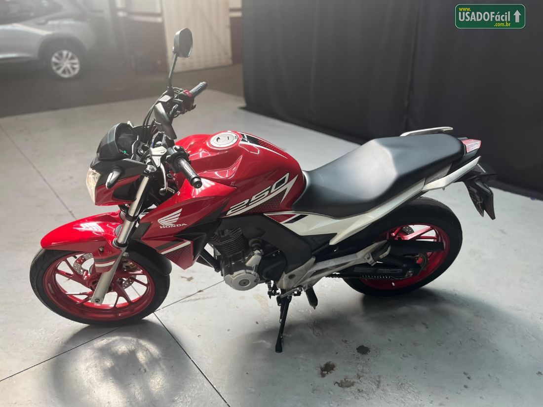 Honda CB 250 Twister 2022/2022 — foto 6 de 10