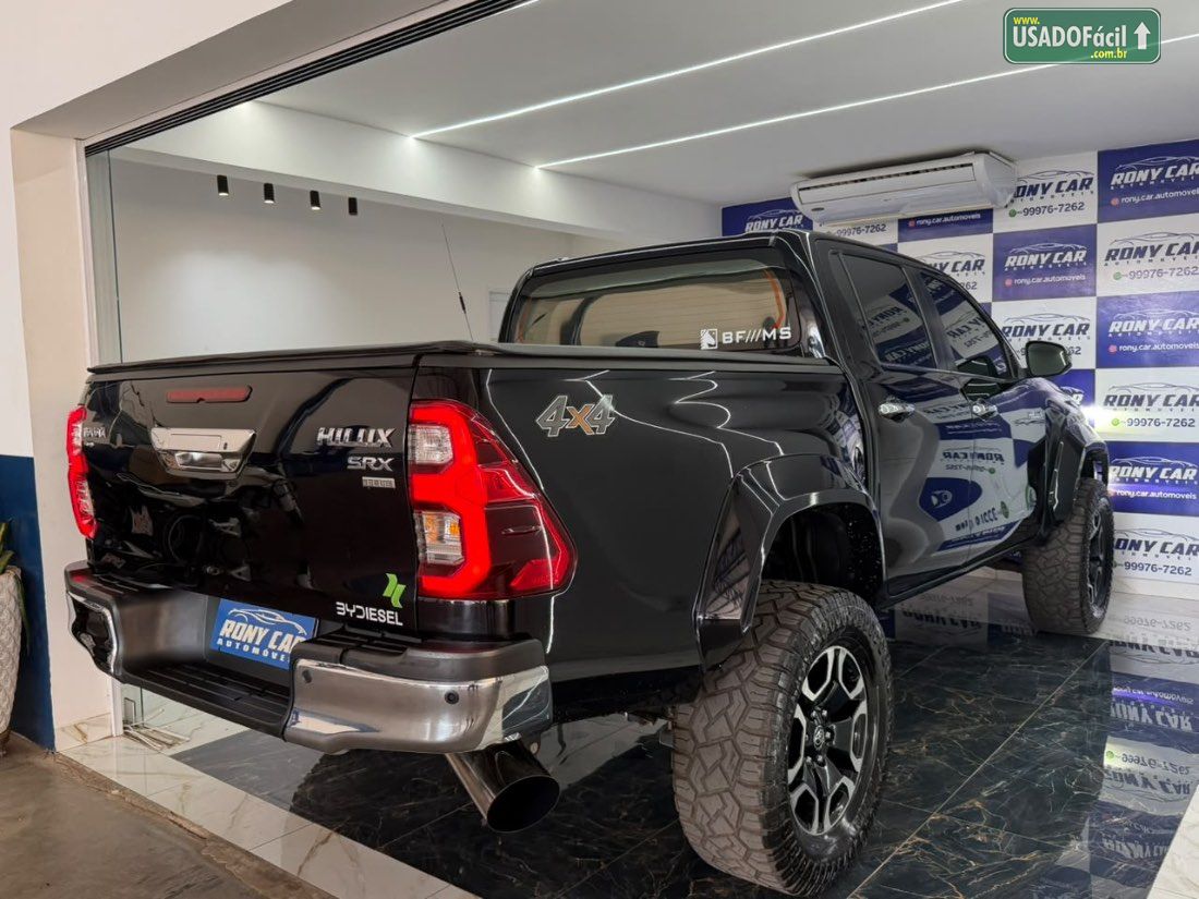 Toyota Hilux SRX Plus CD 2.8 4x4 TDI Automático Diesel 2023/2024 — foto 4 de 18