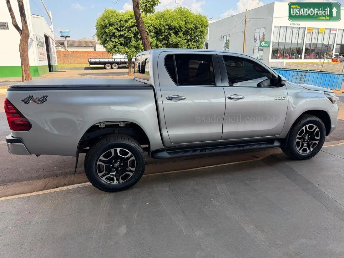 TOYOTA Hilux SRV CD 2.8 4x4 TDI Automático Diesel 2021/2021 — foto 6 de 12