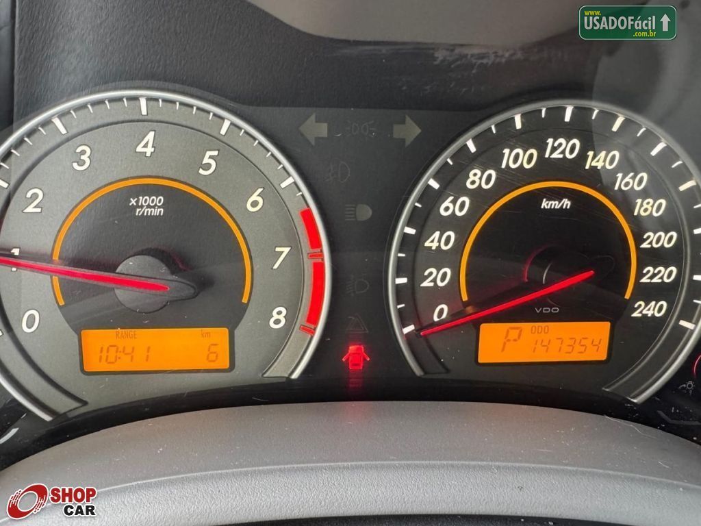 Toyota Corolla GLi 1.8 Automático Flex 2010/2011 — foto 8 de 9