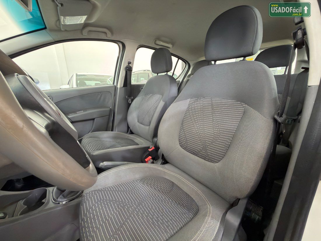 FIAT Palio Attractive Best Seller 1.4 Evo 5P Flex 2016/2016 — foto 6 de 8