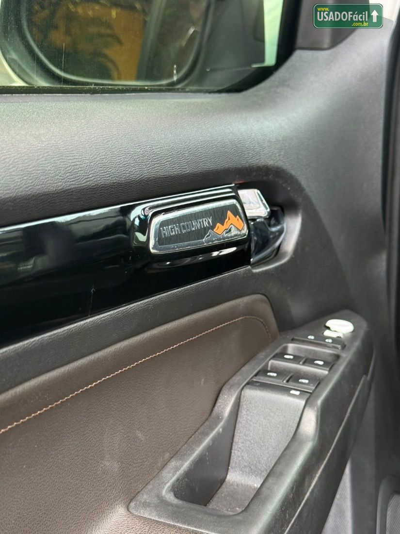CHEVROLET/GM S10 High Country CD 2.8 4x4 Automático Diesel 2017/2018 — foto 13 de 14