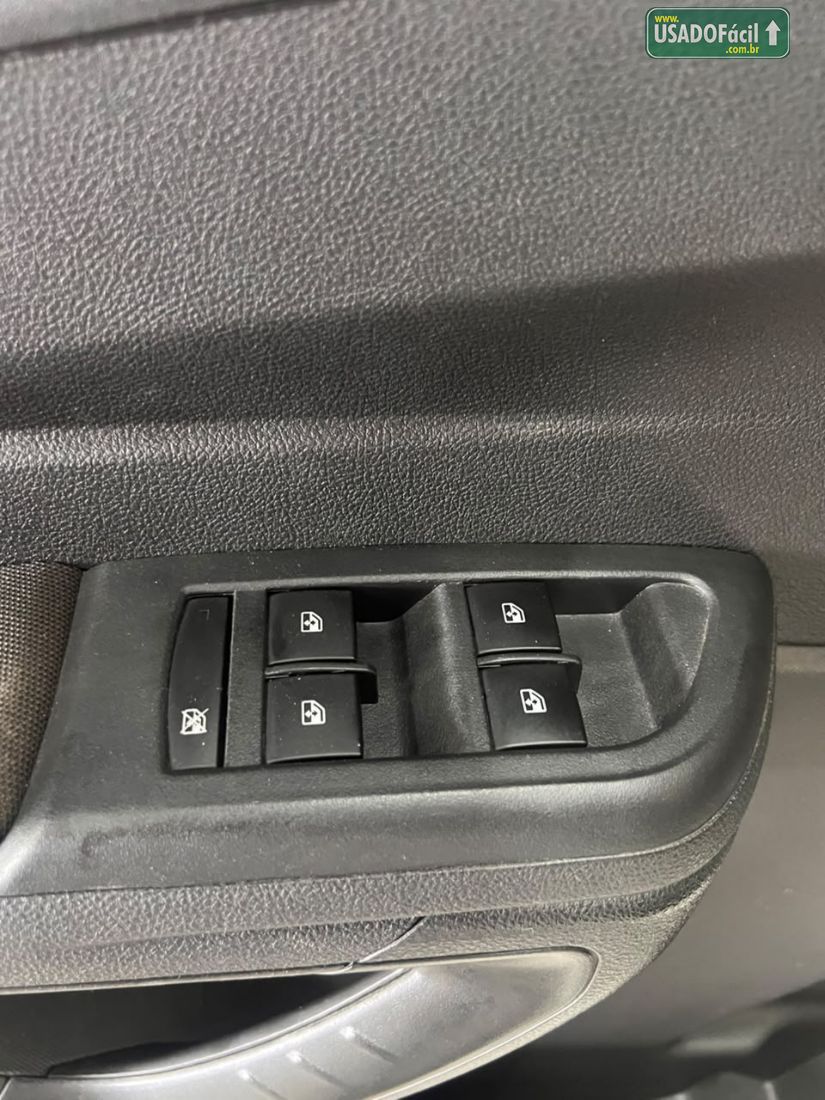 CHEVROLET/GM Onix Hatch LTZ 1.4 Mecânico Flex 2016/2016 — foto 13 de 14