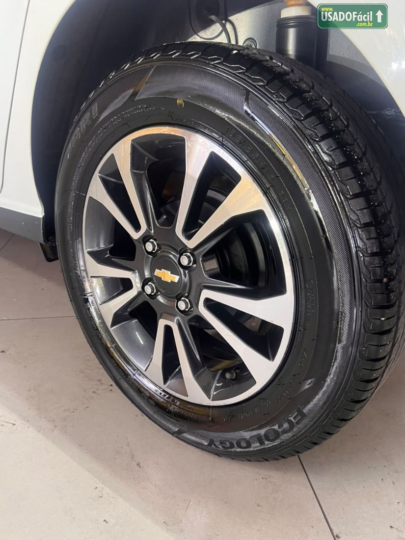 CHEVROLET/GM Onix Hatch LTZ 1.4 Mecânico Flex 2016/2016 — foto 14 de 14