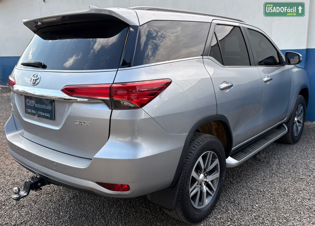 Toyota Hilux SW4 SRX 2.8 4x4 TDI Automático Diesel 2019/2020 — foto 4 de 16
