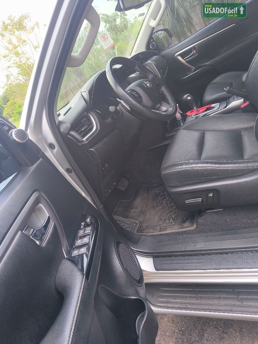 Toyota Hilux SW4 SRX 2.8 4x4 TDI Automático Diesel 2021/2021 — foto 10 de 13