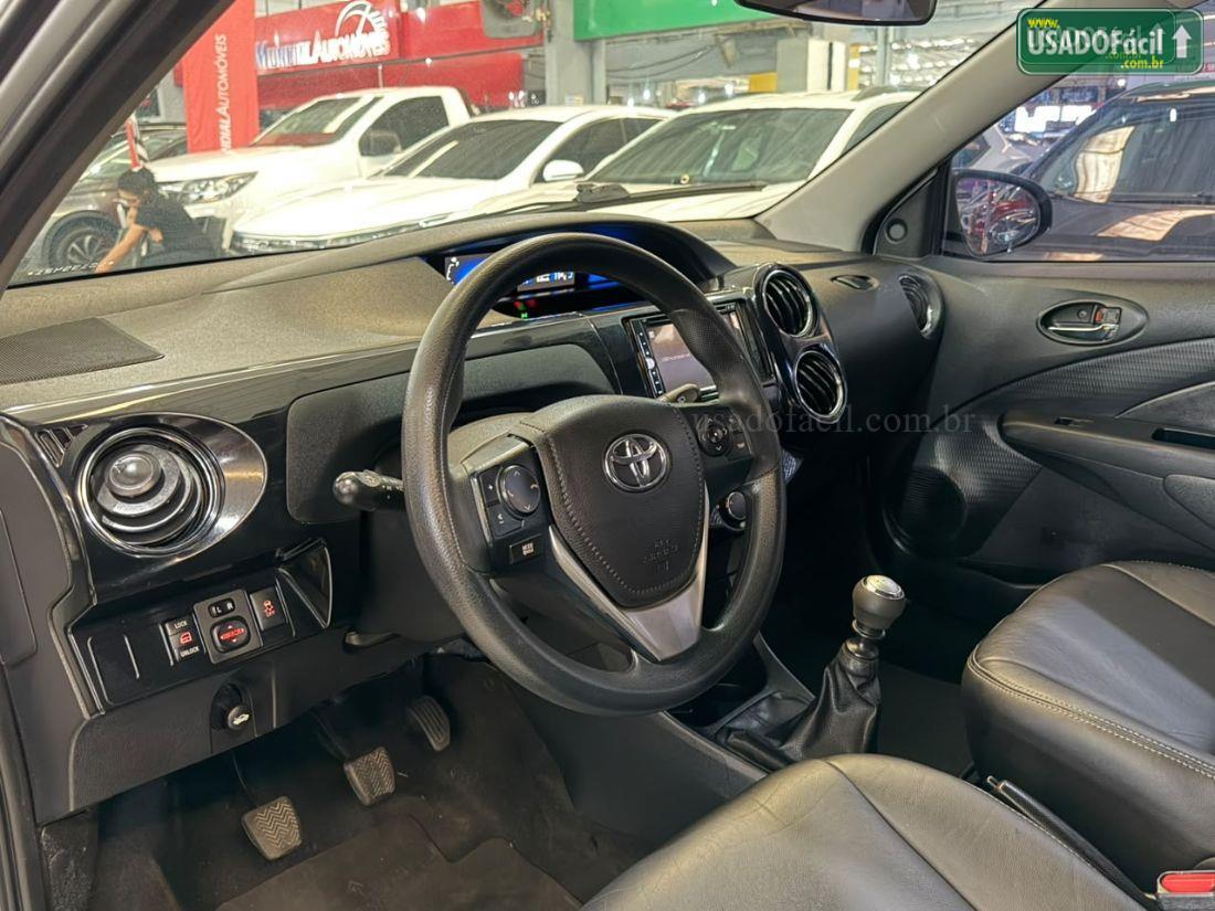 TOYOTA Etios Hatch X Plus 1.5 Mecânico Flex 2019/2020 — foto 10 de 16