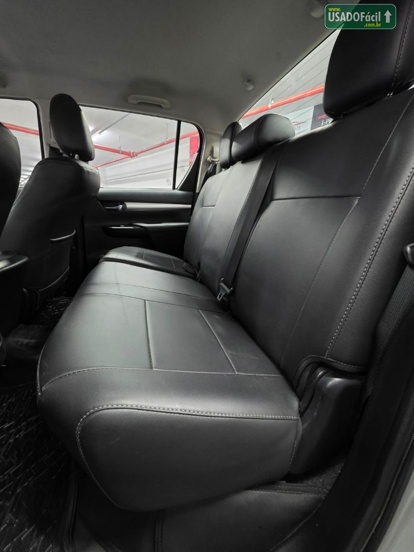Toyota Hilux SR CD 2.8 4X4 TDI Automático Diesel 2022/2022 — foto 10 de 10