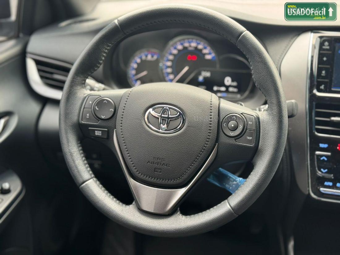 TOYOTA Yaris Hatch XS 1.5 Automático Flex 2022/2023 — foto 14 de 16