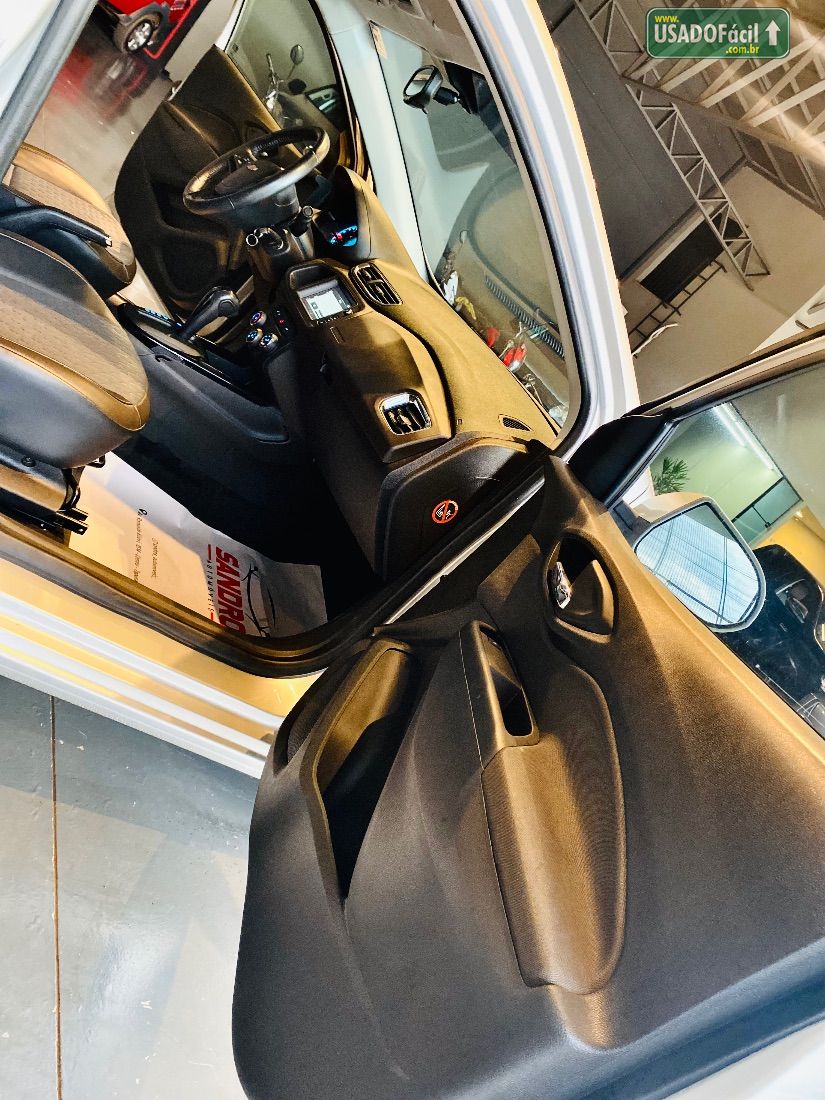 CHEVROLET/GM Prisma Sedan LTZ 1.4 Automático FlexPower 2018/2018 — foto 28 de 45