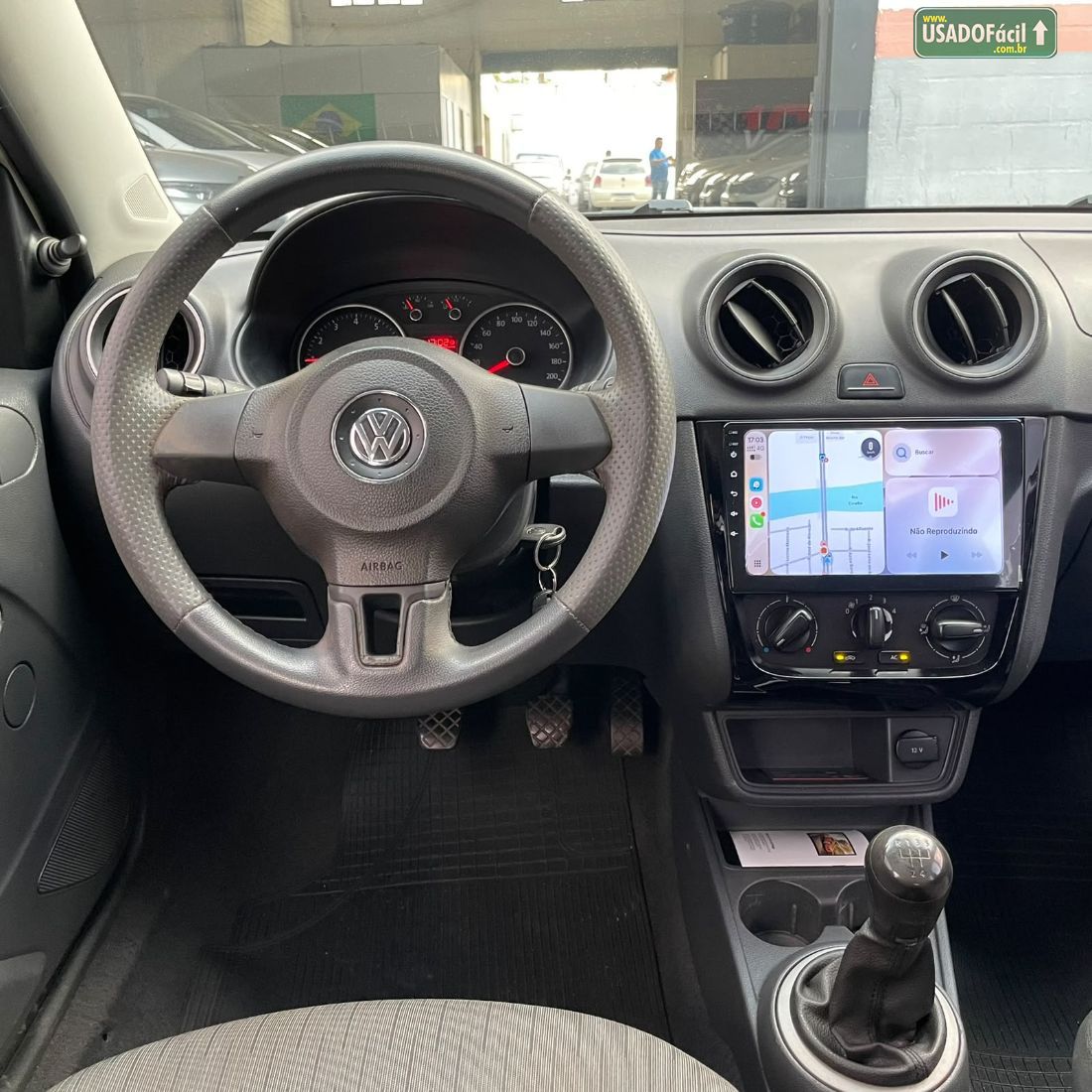 Volkswagen Gol 1.0 Mi 4P Total Flex 2014/2014 — foto 6 de 10