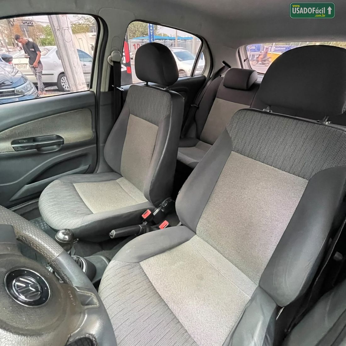 Volkswagen Gol 1.0 Mi 4P Total Flex 2014/2014 — foto 9 de 10