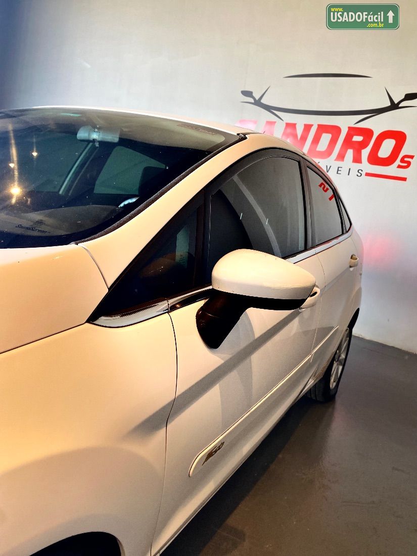 Ford Fiesta Sedan SE 1.6 16V Flex 4P 2011/2012 — foto 18 de 41