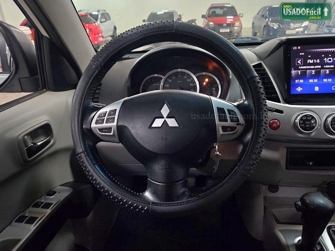 MITSUBISHI L200 Triton HPE CD 3.5 V6 Automático Flex 2012/2013 — foto 13 de 20