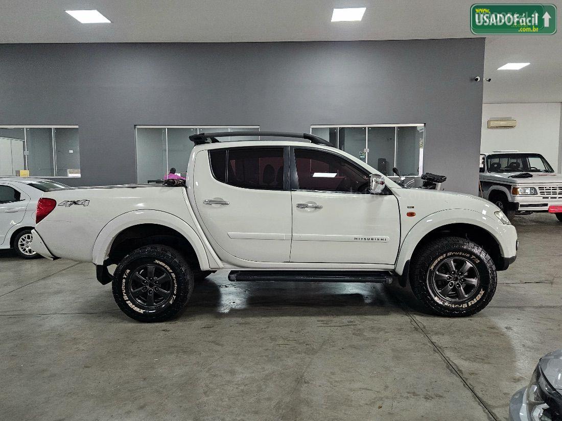MITSUBISHI L200 Triton HPE CD 3.5 V6 Automático Flex 2012/2013 — foto 4 de 20