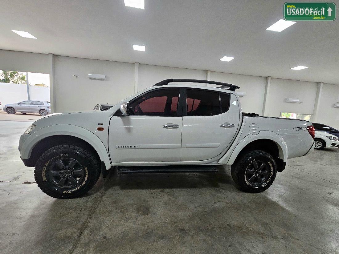 MITSUBISHI L200 Triton HPE CD 3.5 V6 Automático Flex 2012/2013 — foto 8 de 20