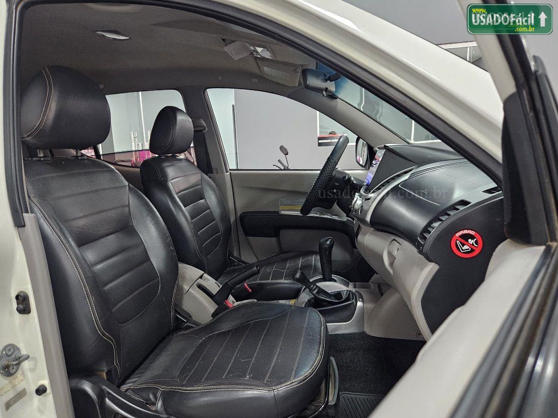 MITSUBISHI L200 Triton HPE CD 3.5 V6 Automático Flex 2012/2013 — foto 9 de 20