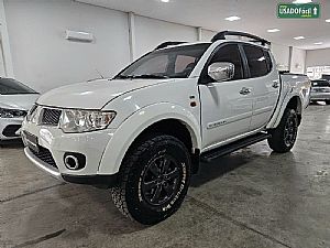 MITSUBISHI L200 Triton HPE CD 3.5 V6 Automático Flex