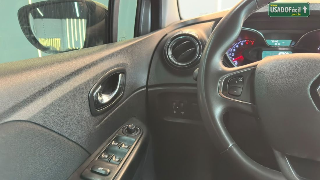 Renault Captur Life 1.6 Automático Flex 2019/2019 — foto 12 de 20