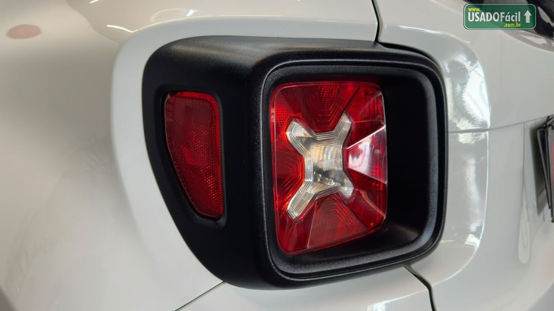 Jeep Renegade STD 1.8 4x2 Automático Flex 2021/2021 — foto 23 de 24