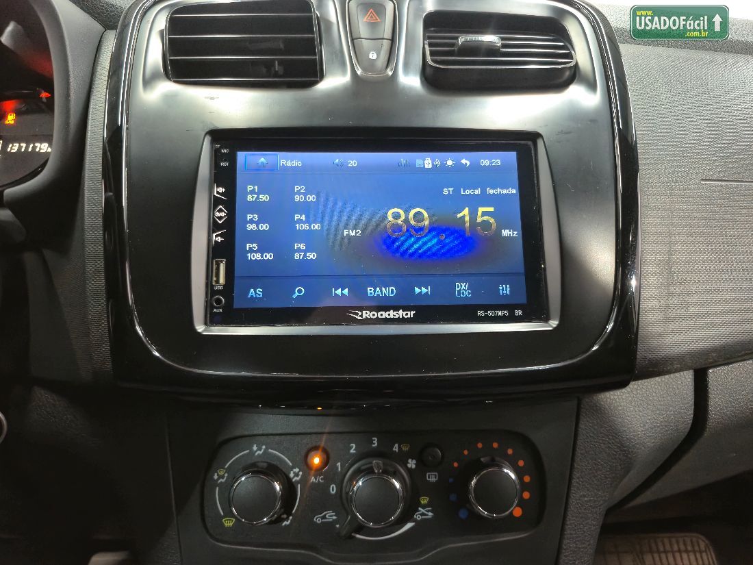 Renault Logan Life 1.0 Mecânico Flex 2021/2022 — foto 13 de 19