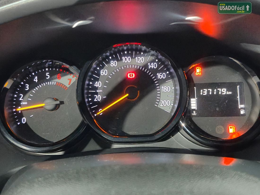 Renault Logan Life 1.0 Mecânico Flex 2021/2022 — foto 18 de 19