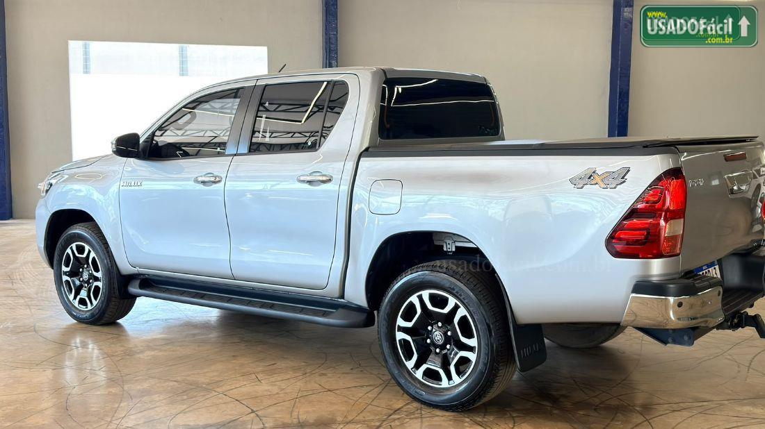 TOYOTA HILUX SRV cd 2024/2024 — foto 3 de 9