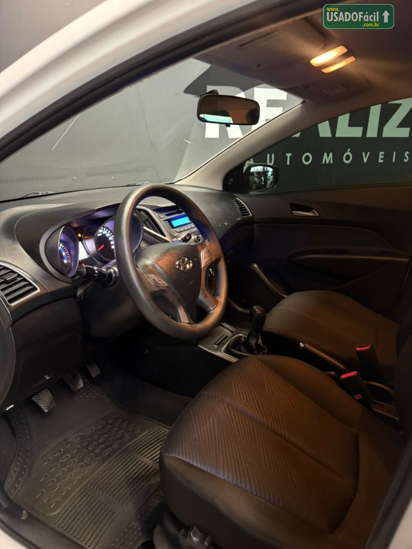 Hyundai HB20 Hatch Comfort Style 1.6 Flex 2012/2013 — foto 8 de 11