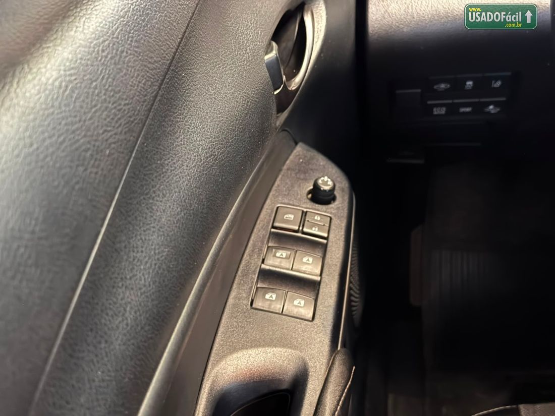 Toyota Yaris Sedan XS 1.5 Automático Flex 2023/2024 — foto 14 de 15