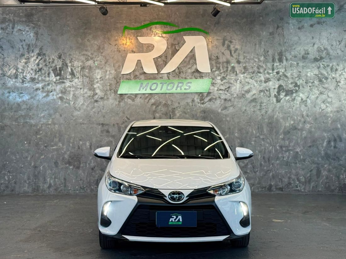 Toyota Yaris Sedan XS 1.5 Automático Flex 2023/2024 — foto 2 de 15