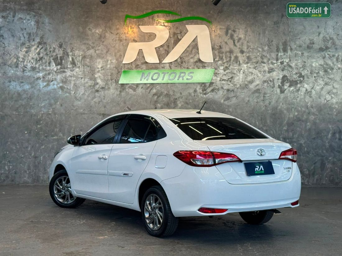 Toyota Yaris Sedan XS 1.5 Automático Flex 2023/2024 — foto 4 de 15
