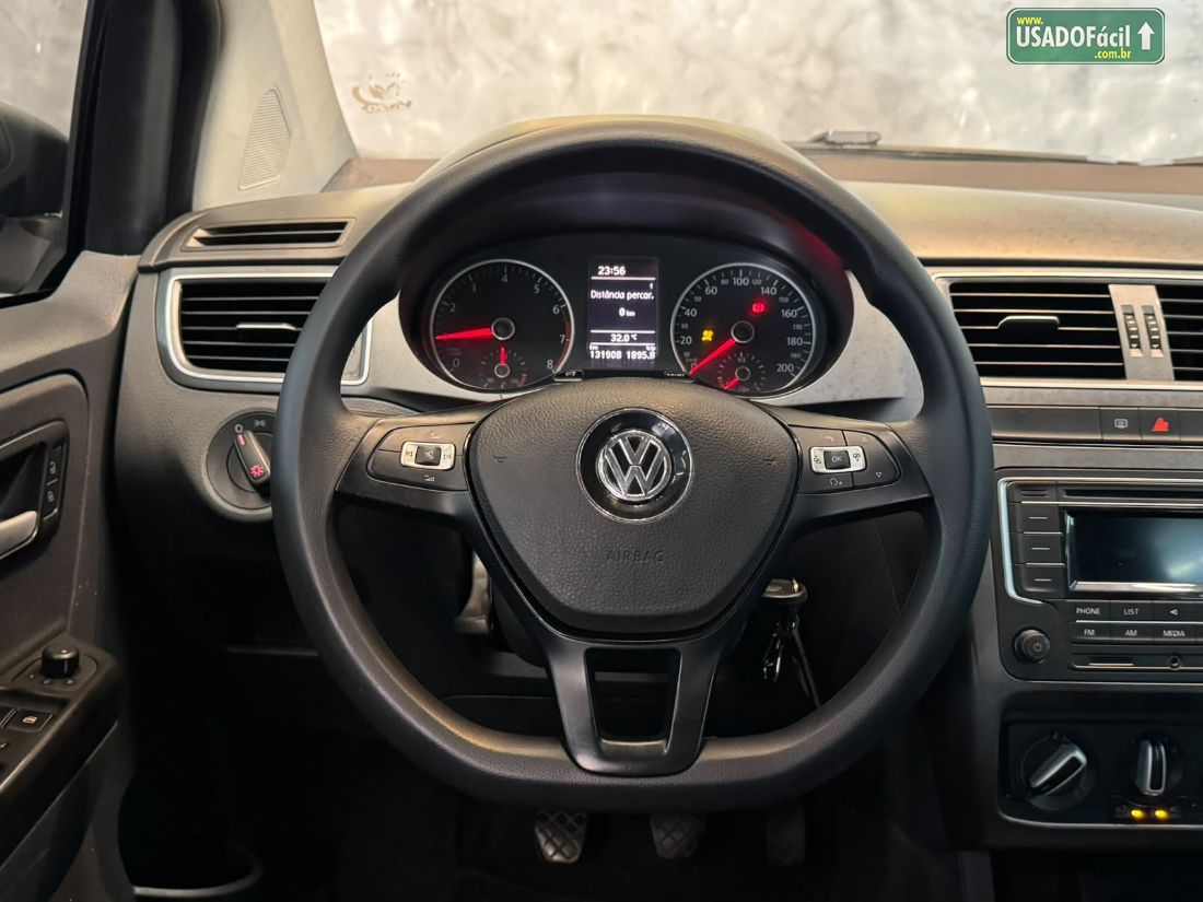 Volkswagen Fox Trendline 1.0 4P Flex 2016/2016 — foto 10 de 15