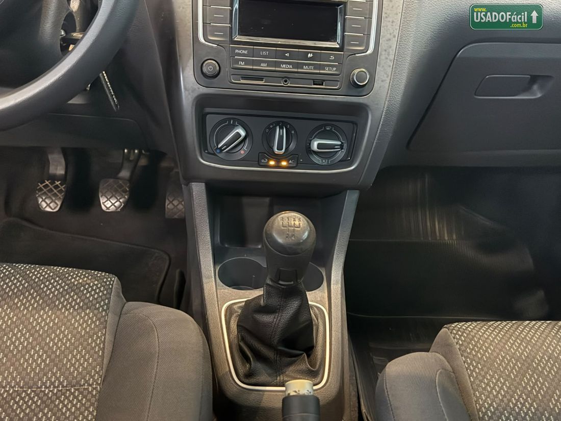 Volkswagen Fox Trendline 1.0 4P Flex 2016/2016 — foto 12 de 15
