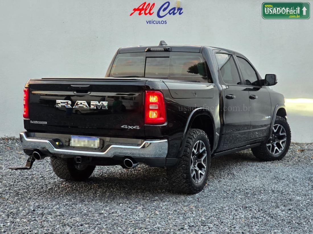 RAM Ram 1500 Laramie CD 3.0 BI-Turbo 4x4 Automático 2024/2025 — foto 2 de 16