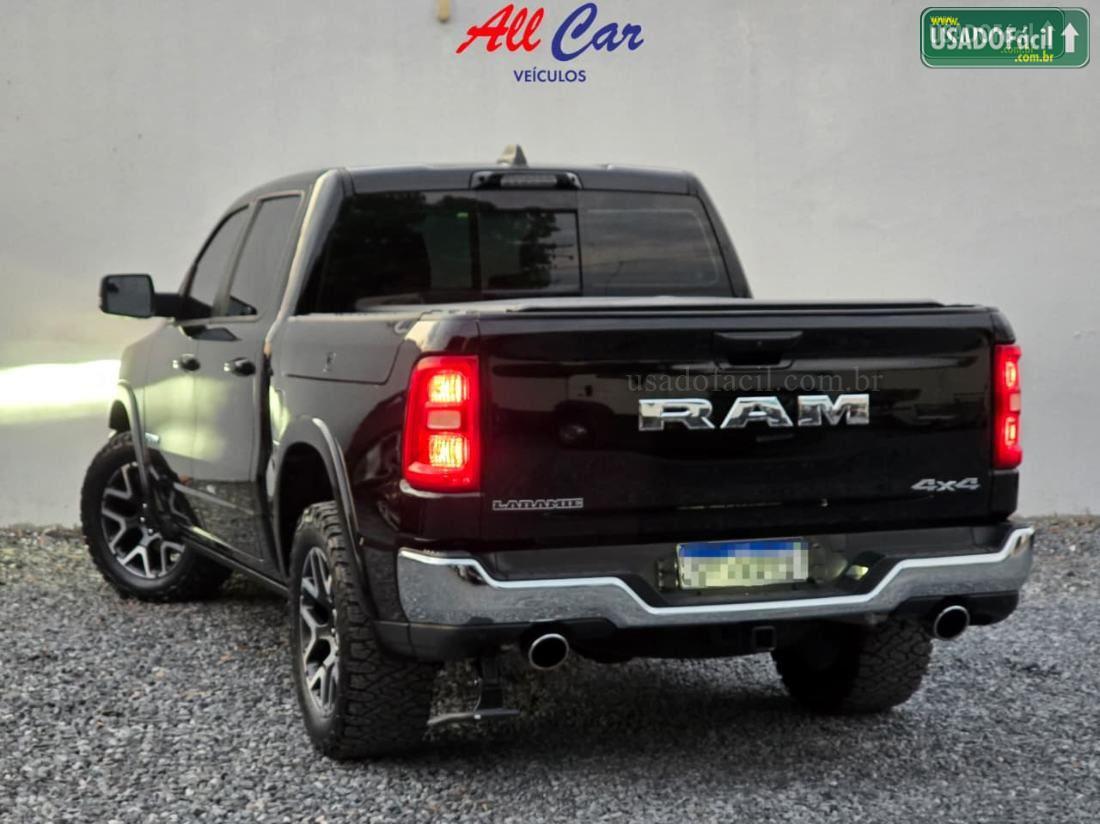 RAM Ram 1500 Laramie CD 3.0 BI-Turbo 4x4 Automático 2024/2025 — foto 5 de 16