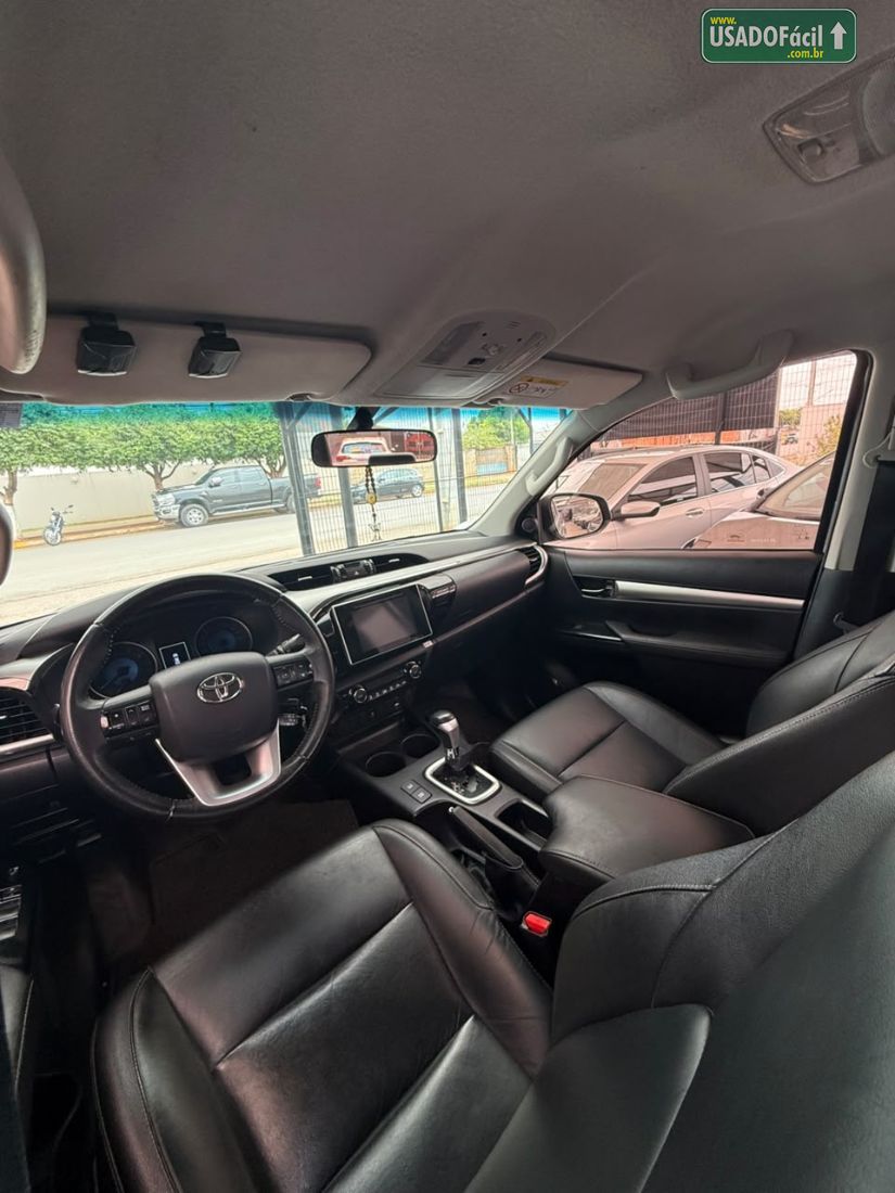 Toyota Hilux SRV CD 2.7 4X2 Automático Flex 2017/2018 — foto 10 de 11