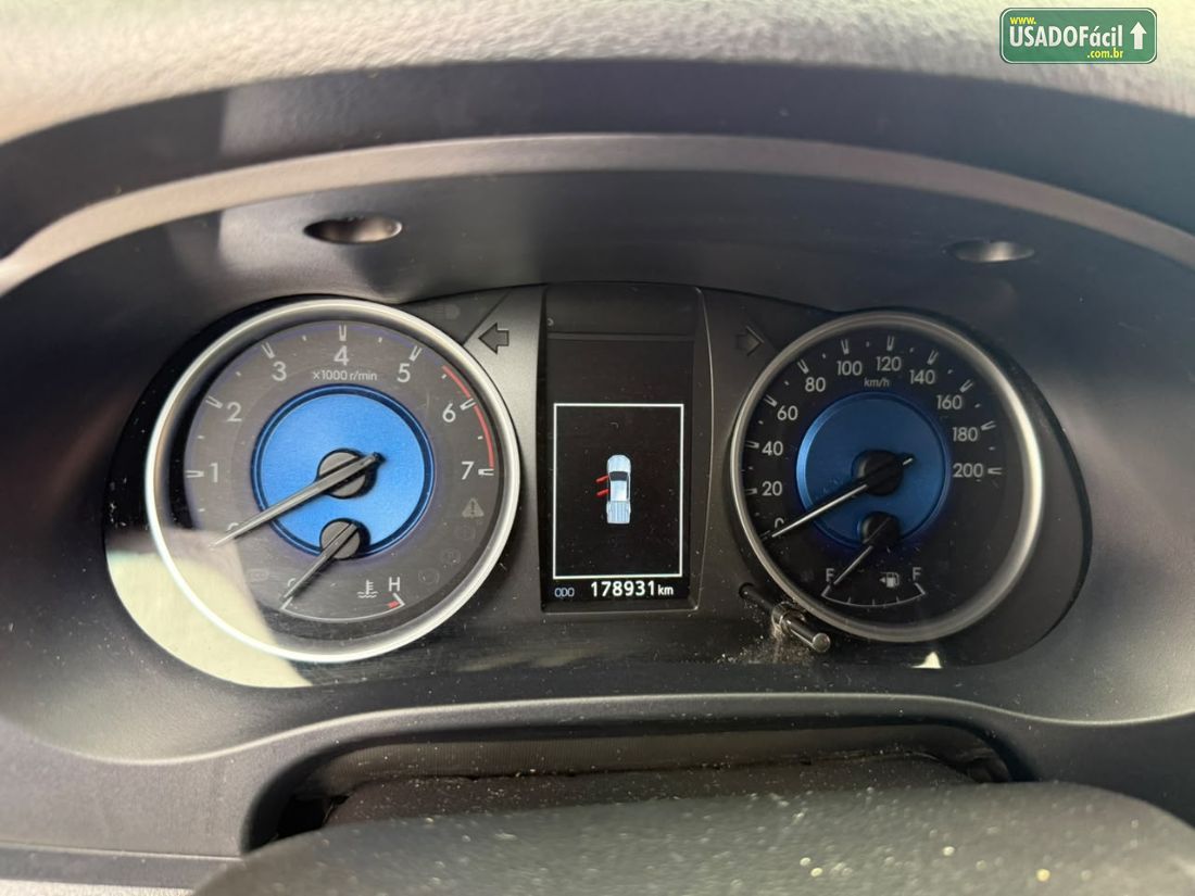 Toyota Hilux SRV CD 2.7 4X2 Automático Flex 2017/2018 — foto 11 de 11