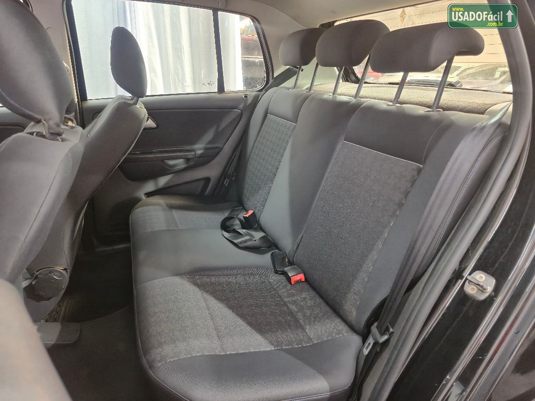 Volkswagen Fox Comfortline 1.0 4P Flex 2014/2015 — foto 10 de 21