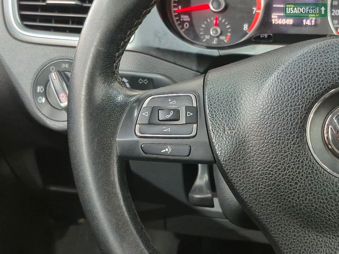 Volkswagen Fox Comfortline 1.0 4P Flex 2014/2015 — foto 15 de 21