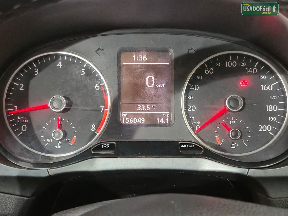 Volkswagen Fox Comfortline 1.0 4P Flex 2014/2015 — foto 18 de 21