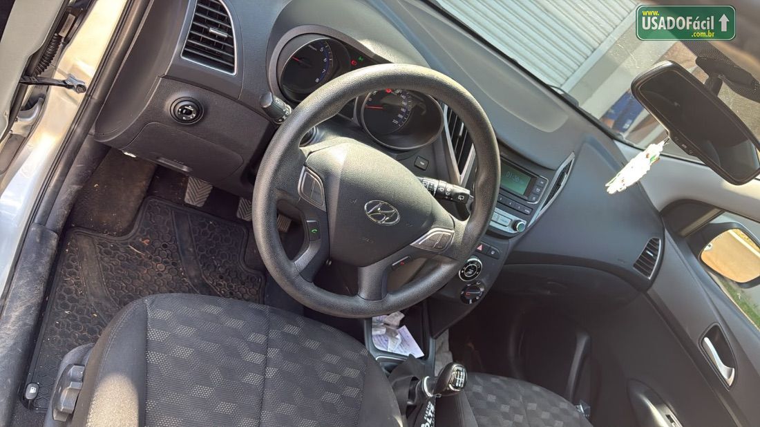 Hyundai HB20 Hatch Comfort 1.6 Mecânico Flex 2016/2017 — foto 4 de 6
