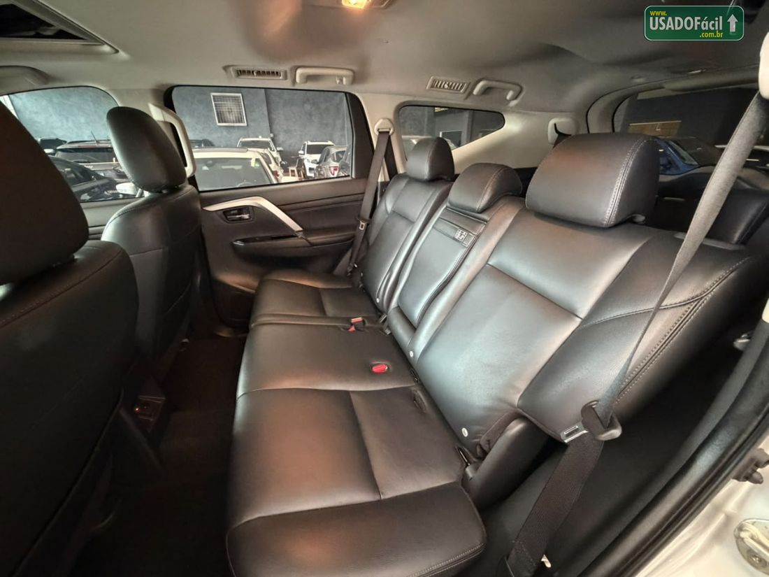 Mitsubishi Pajero Sport HPE-S 2.4 4x4 Automático Diesel 2023/2024 — foto 19 de 21