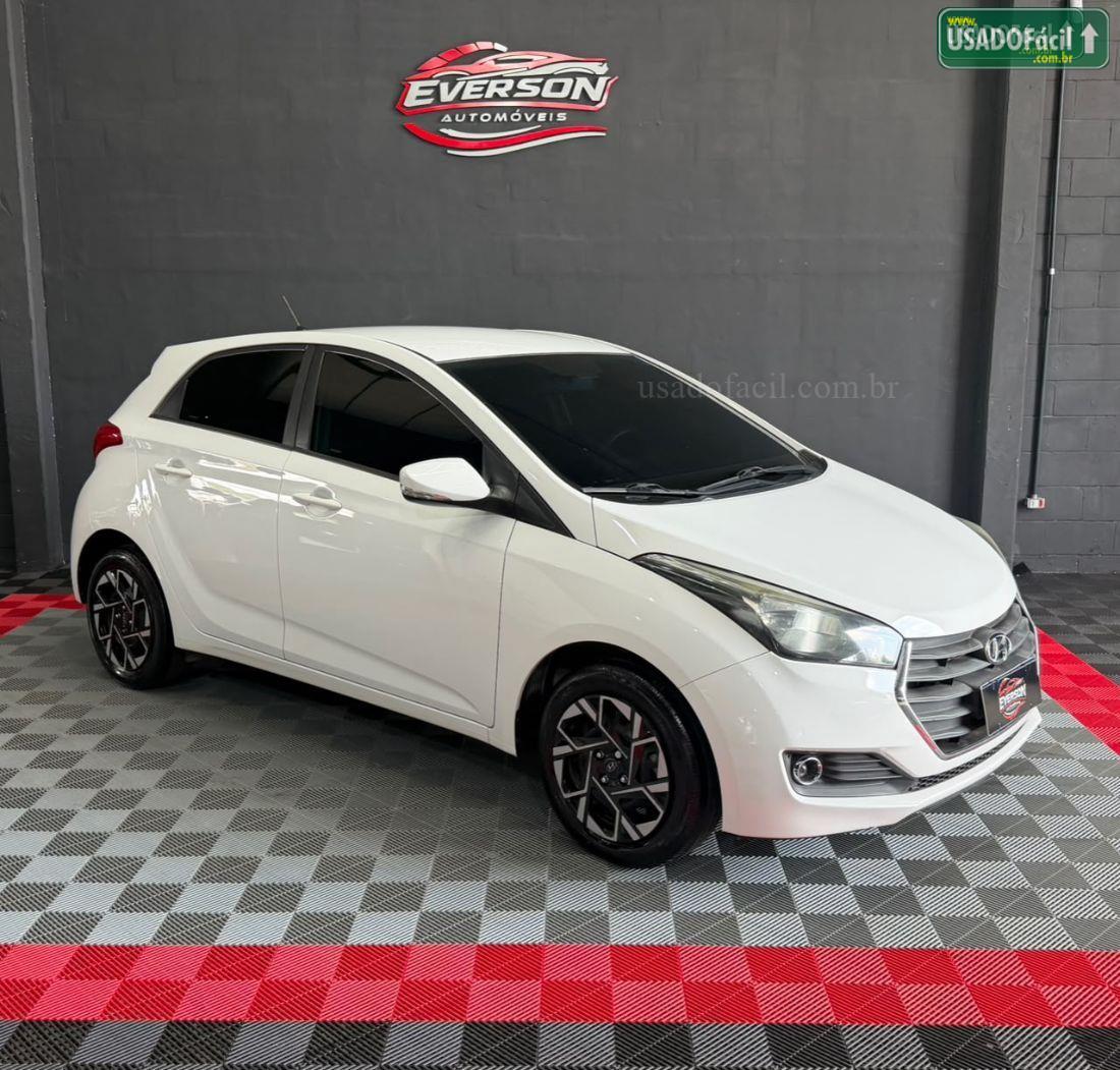 HYUNDAI HB20 Hatch Comfort Style 1.6 Flex automático 2017/2017 — foto 4 de 17
