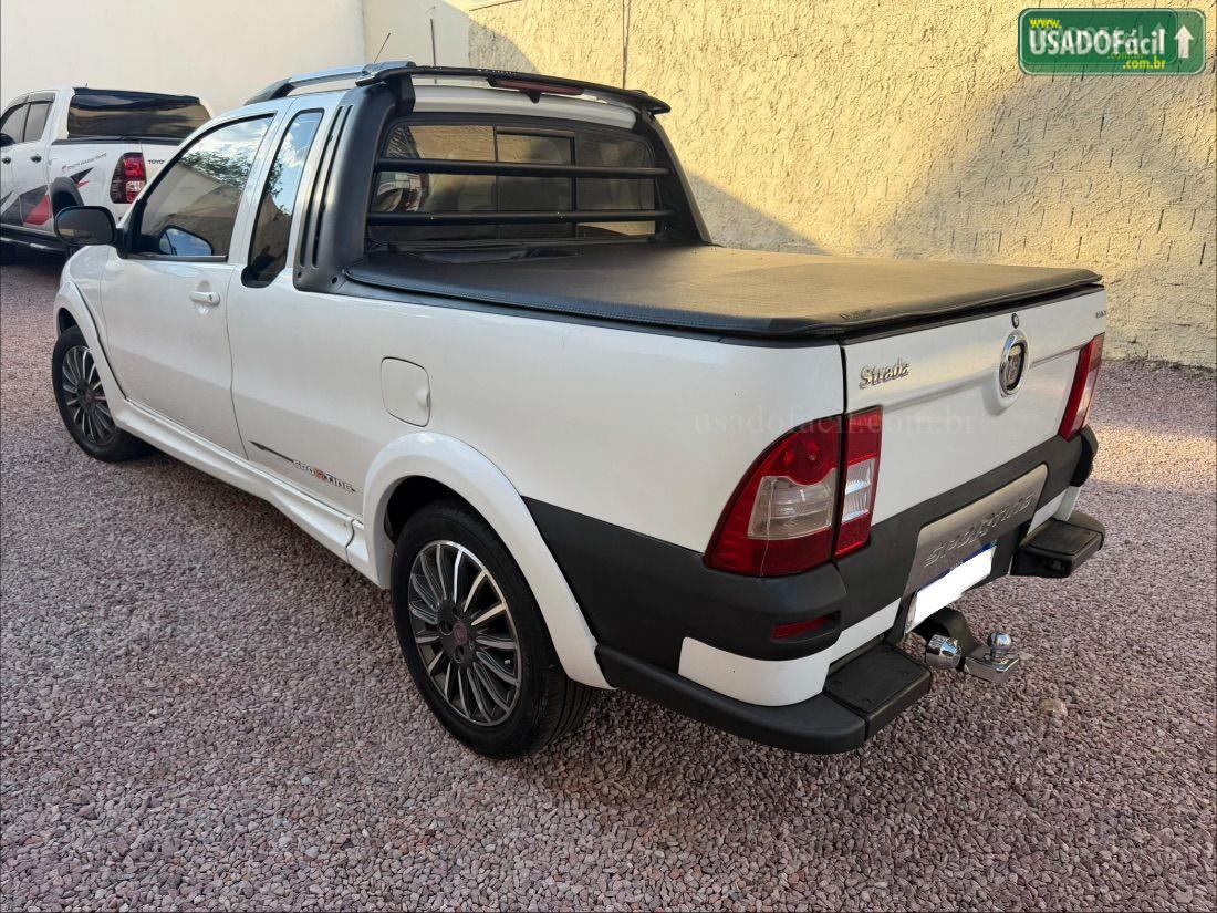 FIAT Strada Sporting CE 1.8 Flex 2011/2012 — foto 3 de 9