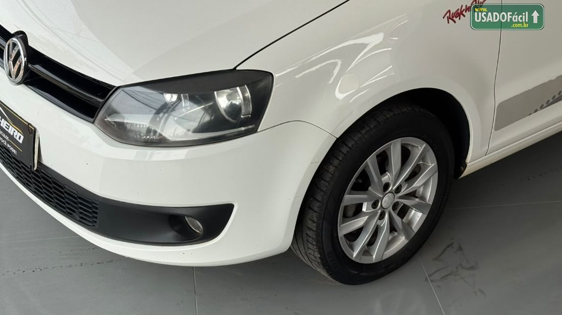 Volkswagen Fox Rock in Rio 1.6 Mi 4P Total Flex 2013/2014 — foto 3 de 14