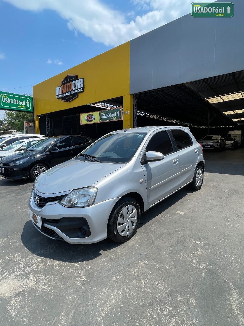 TOYOTA Etios Hatch XS 1.5 Automático Flex 2017/2018 — foto 4 de 10