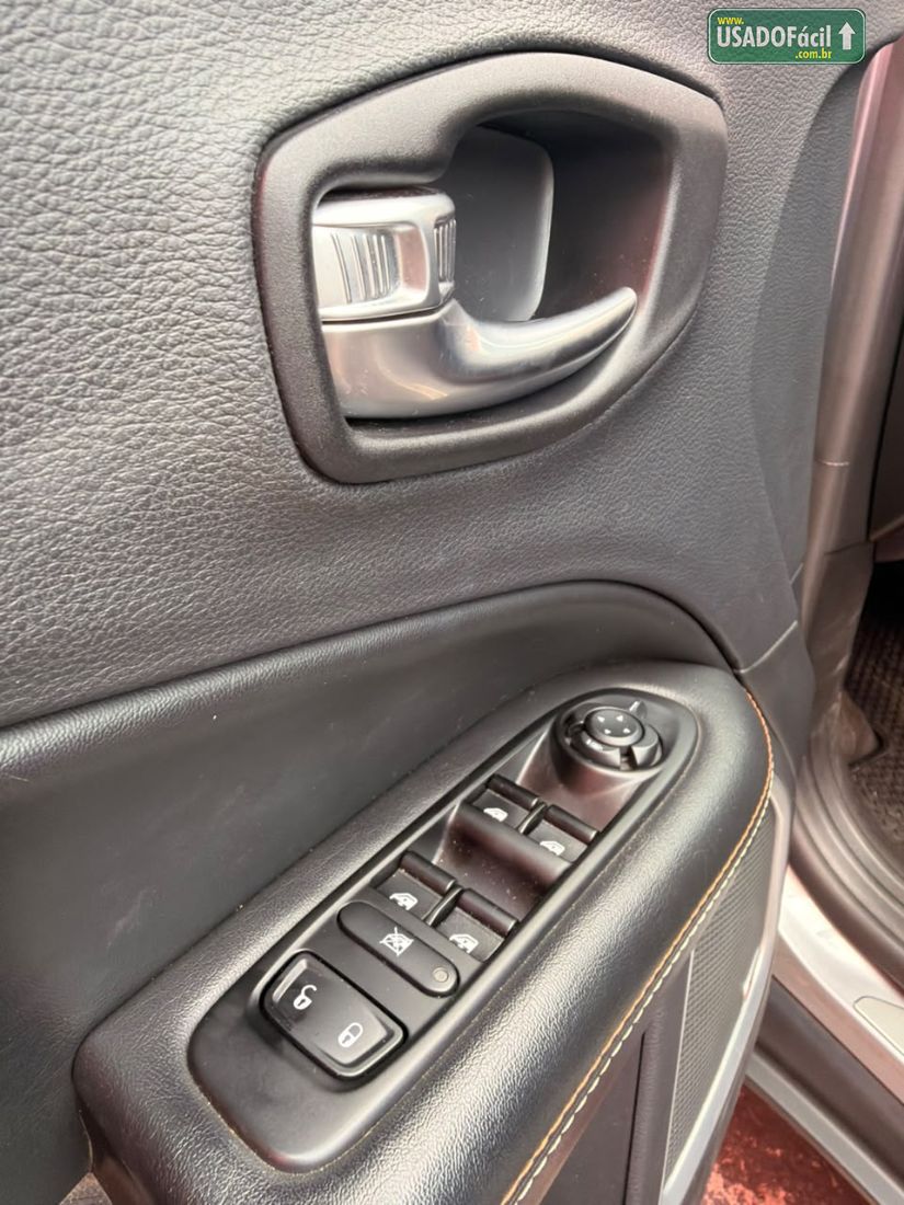 Jeep Compass Longitude 2.0 4x2 Automático Flex 2019/2020 — foto 8 de 16