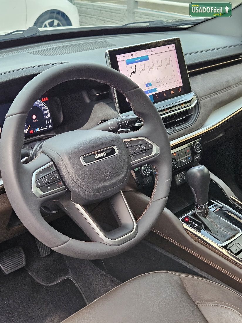 Jeep Commander Overland T270 1.3 Turbo Automático Flex 2022/2022 — foto 14 de 17