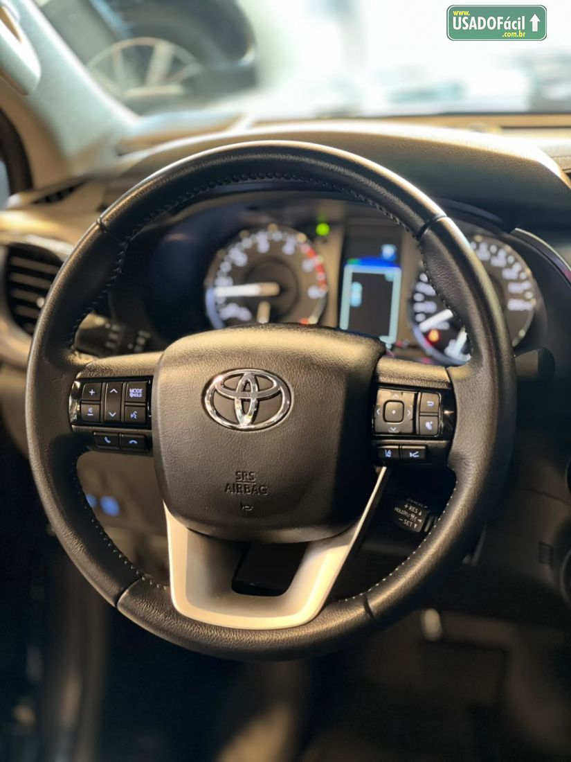 Toyota Hilux SRX CD 2.8 4x4 TDI Automático Diesel 2025/2025 — foto 12 de 14